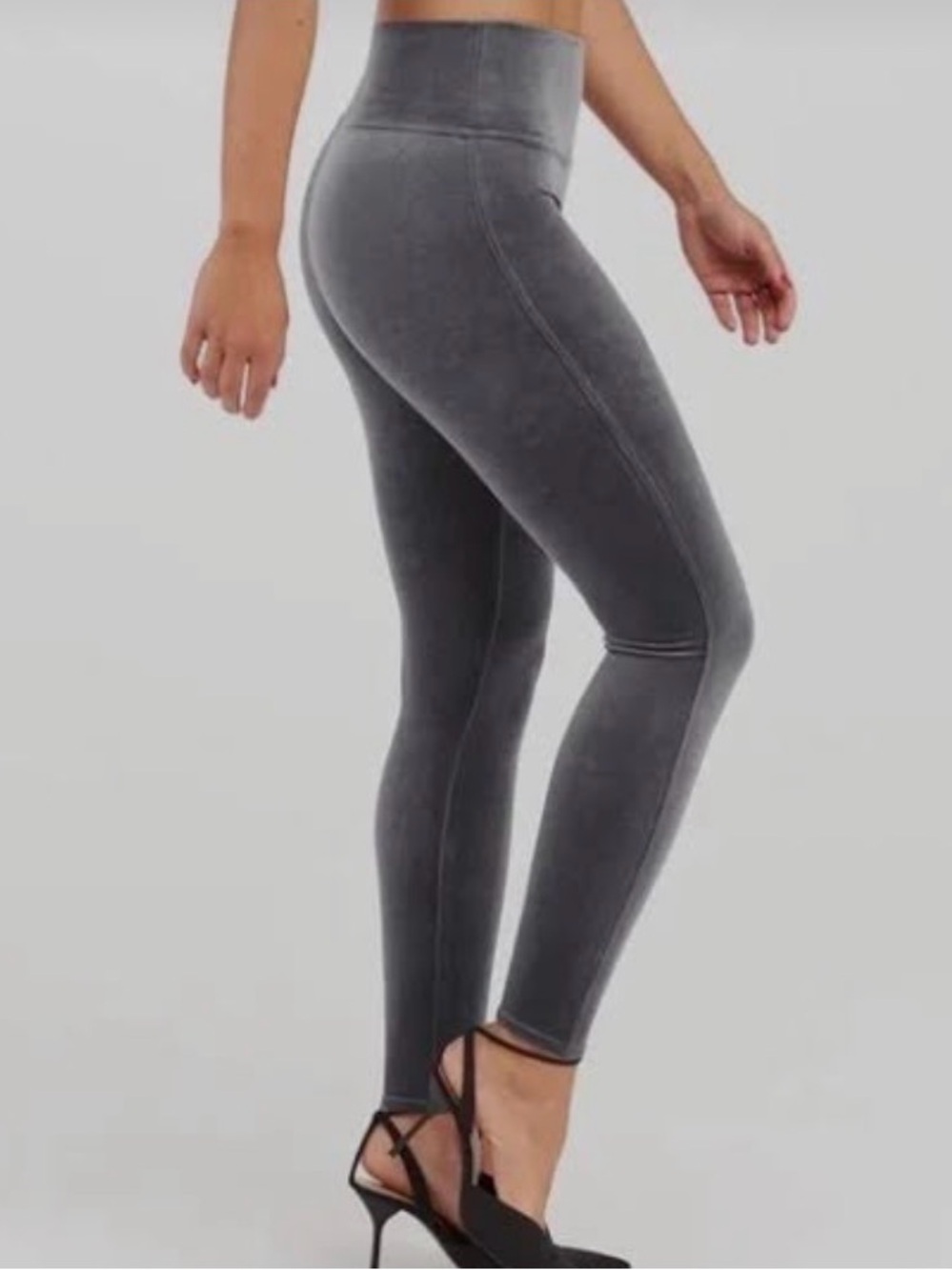 Spanx silver chrome Velvet Leggings Elevated Athleisure quiet luxury snatched M